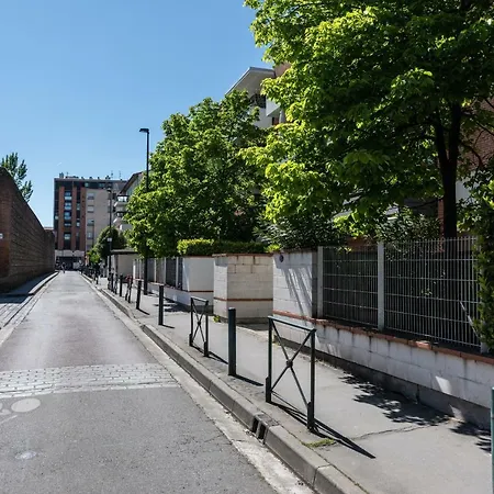 Saint Michel Terrasse Parking * تولوز